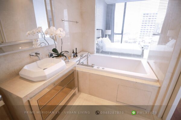 Marque Sukhumvit 39 - 2 Bed