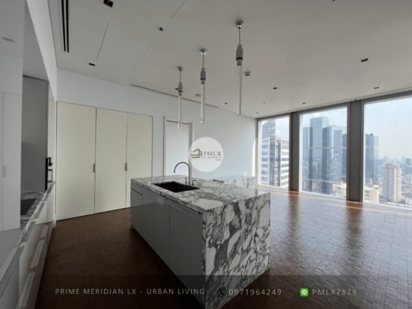 The Ritz Carlton Residences - 2 Beds