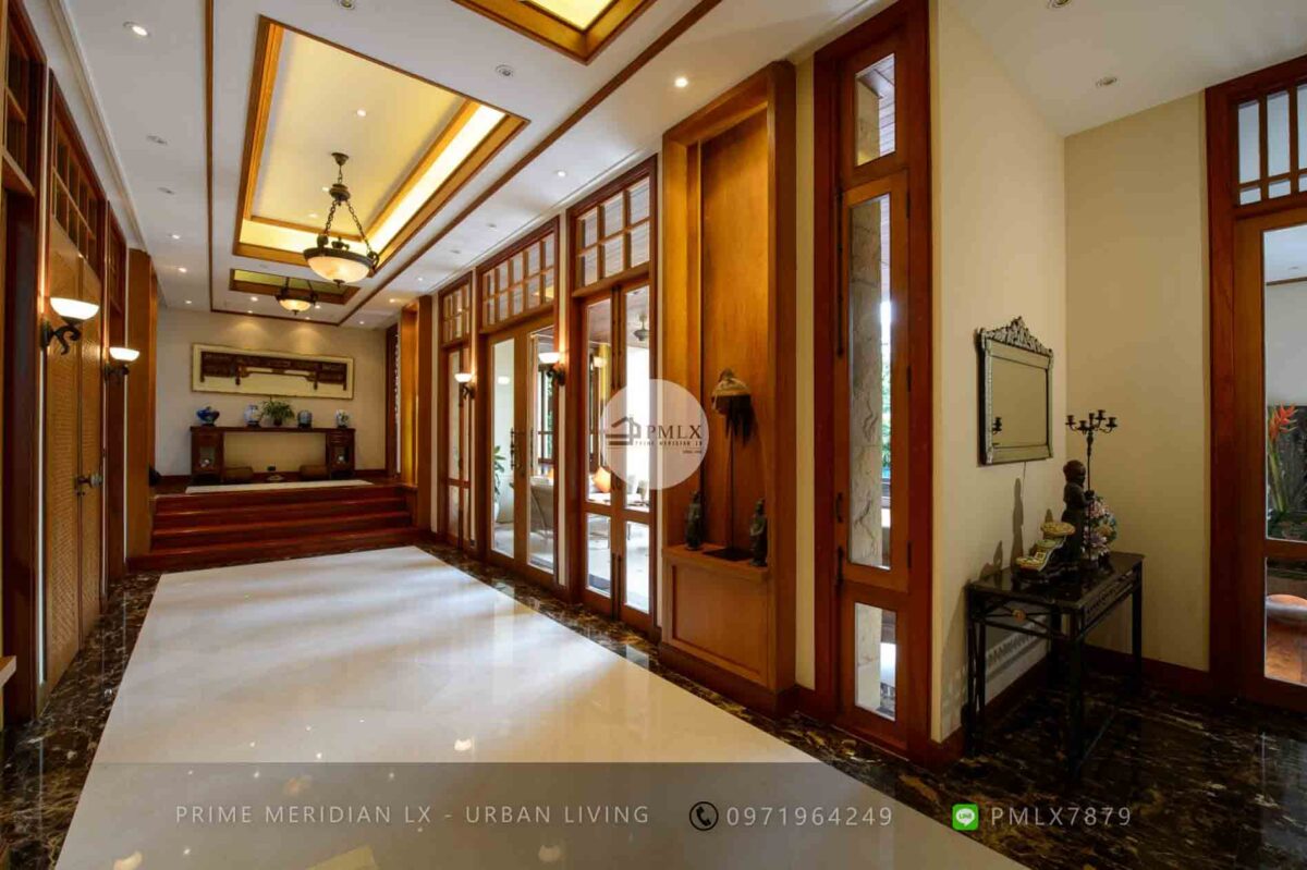 Sukhumvit 31 - Super Luxury Single House