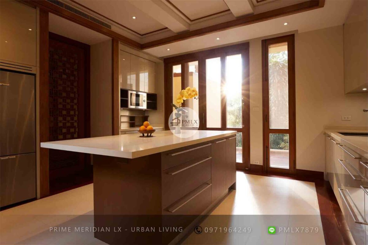 Sukhumvit 31 - Super Luxury Single House