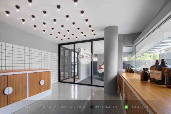 Minimalist Designed Single House - Sathorn Road