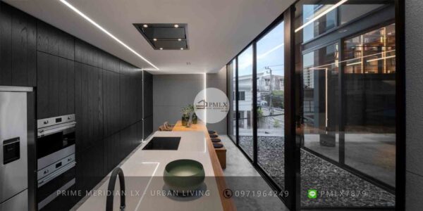 Minimalist Designed Single House - Sathorn Road