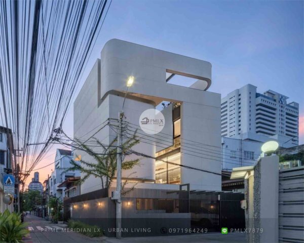 Minimalist Designed Single House - Sathorn Road