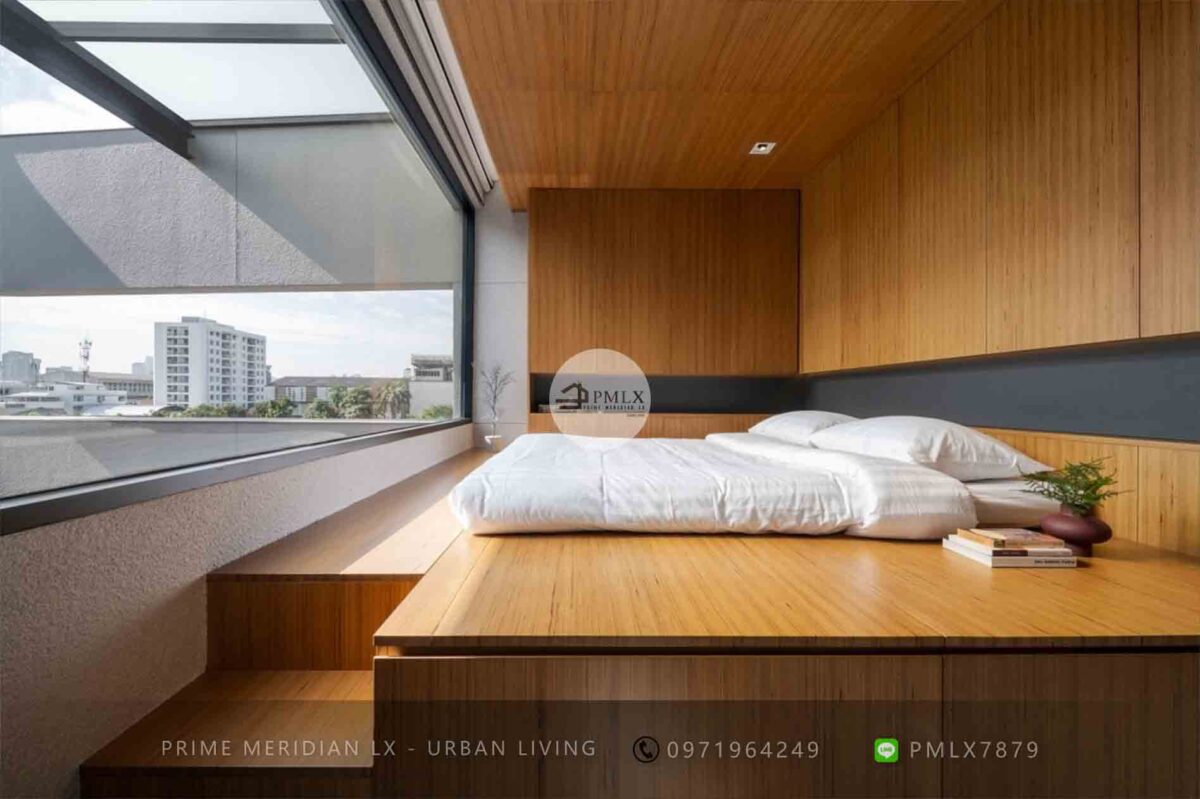 Minimalist Designed Single House - Sathorn Road