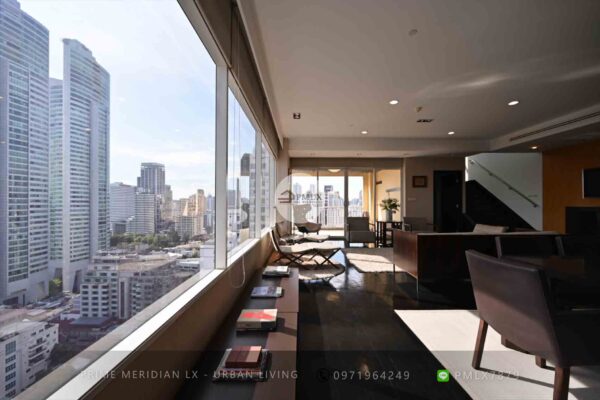 Wilshire Sukhumvit 22 - Penthouse Duplex