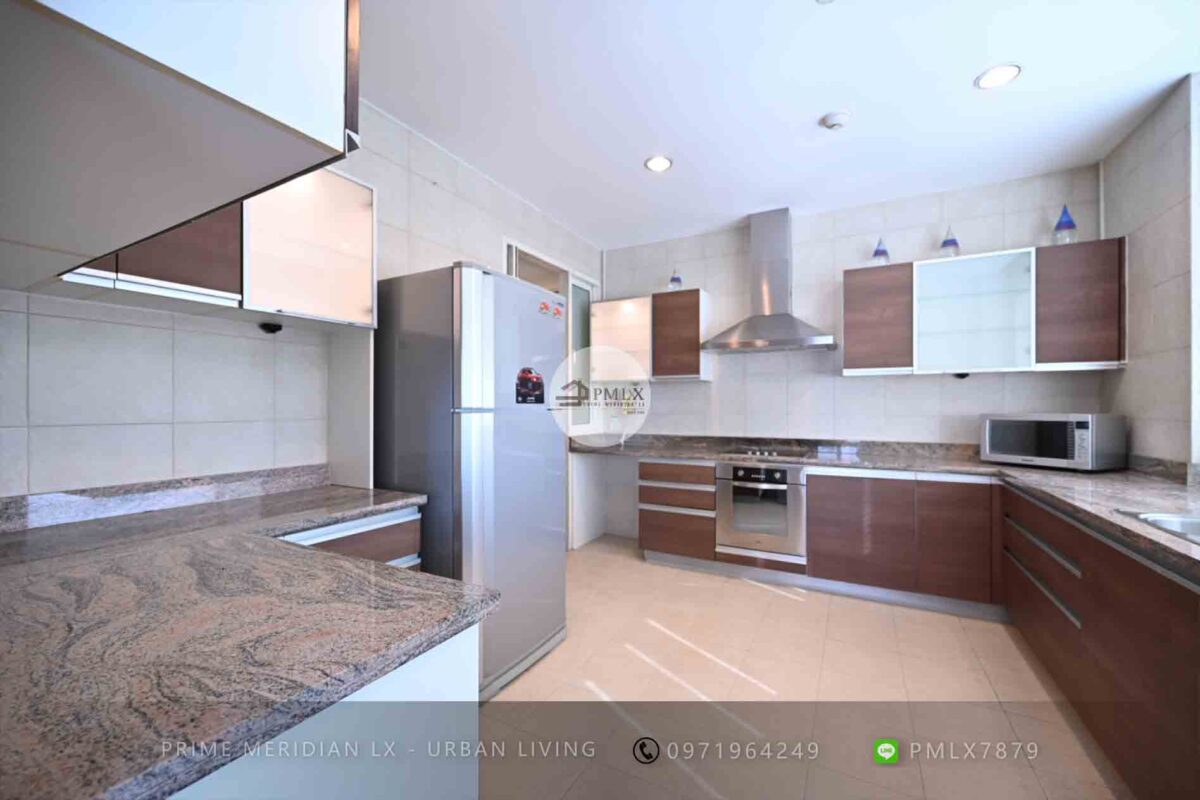 Wilshire Sukhumvit 22 - Penthouse Duplex