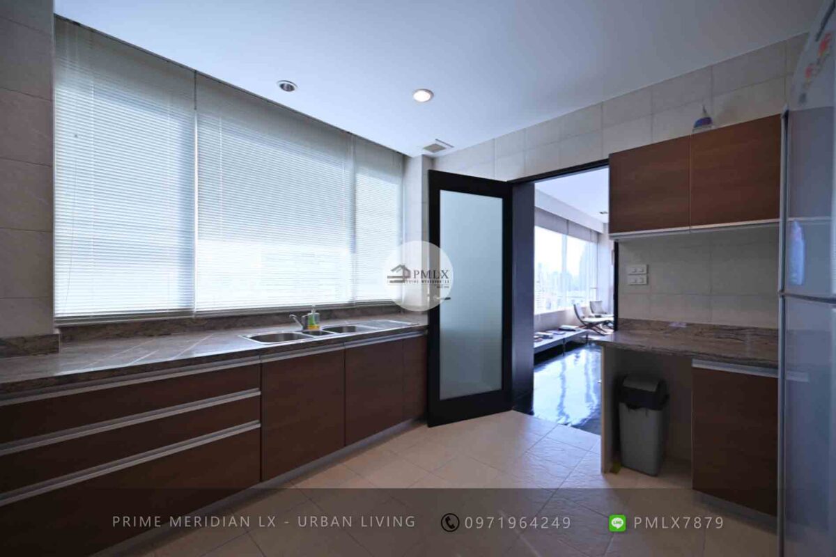 Wilshire Sukhumvit 22 - Penthouse Duplex