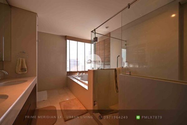 Wilshire Sukhumvit 22 - Penthouse Duplex