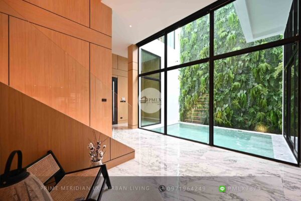 Single House Along Sukhumvit 65