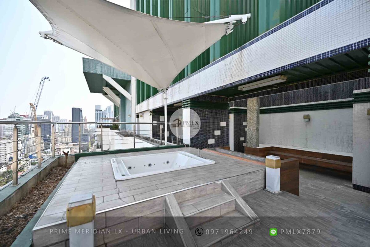 Wind Sukhumvit 23 - Triplex Penthouse