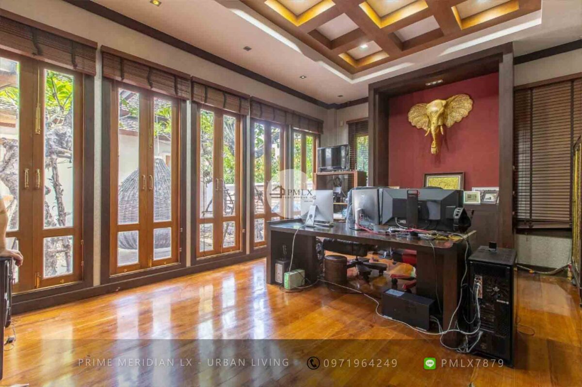 Luxury Thai & Bali Styled Villa - Bangkok