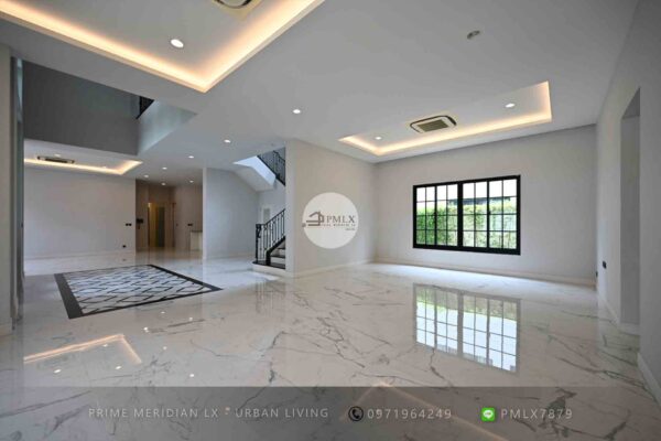 Baan Sansiri Pattanakarn - 5 Bedrooms