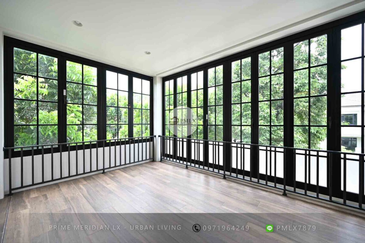 Baan Sansiri Pattanakarn - 5 Bedrooms