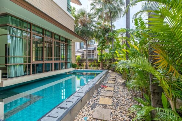 Baan Sansiri Sukhumvit 67 - Single House