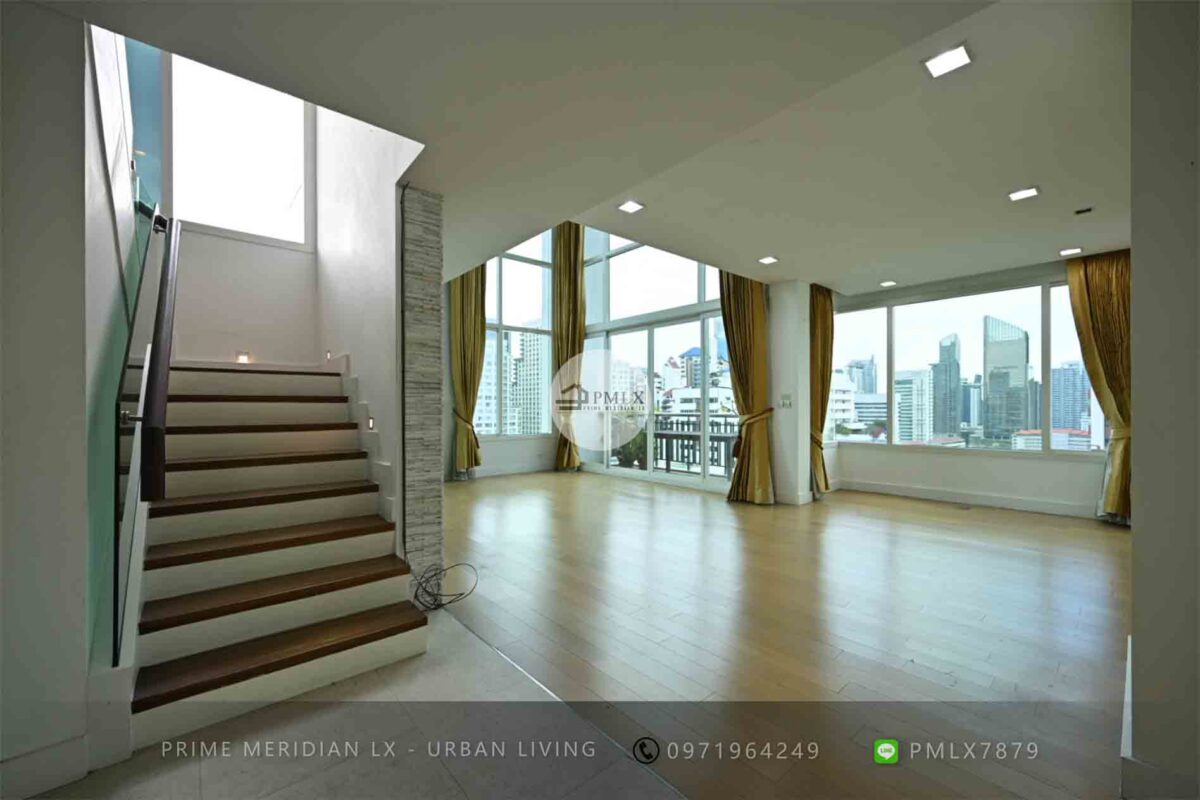 Wind Sukhumvit 23 - Triplex