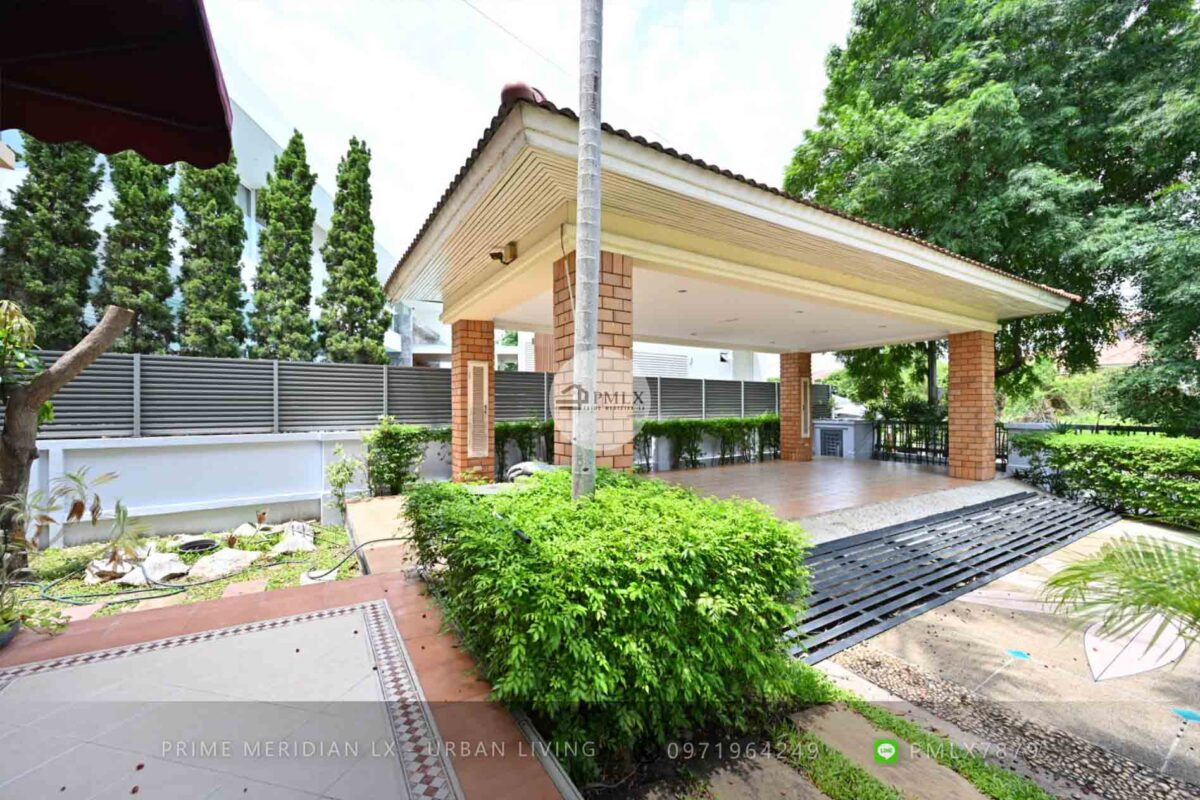 Nantawan Srinakarin - Luxury Single House