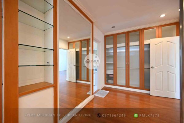 Nantawan Srinakarin - Luxury Single House