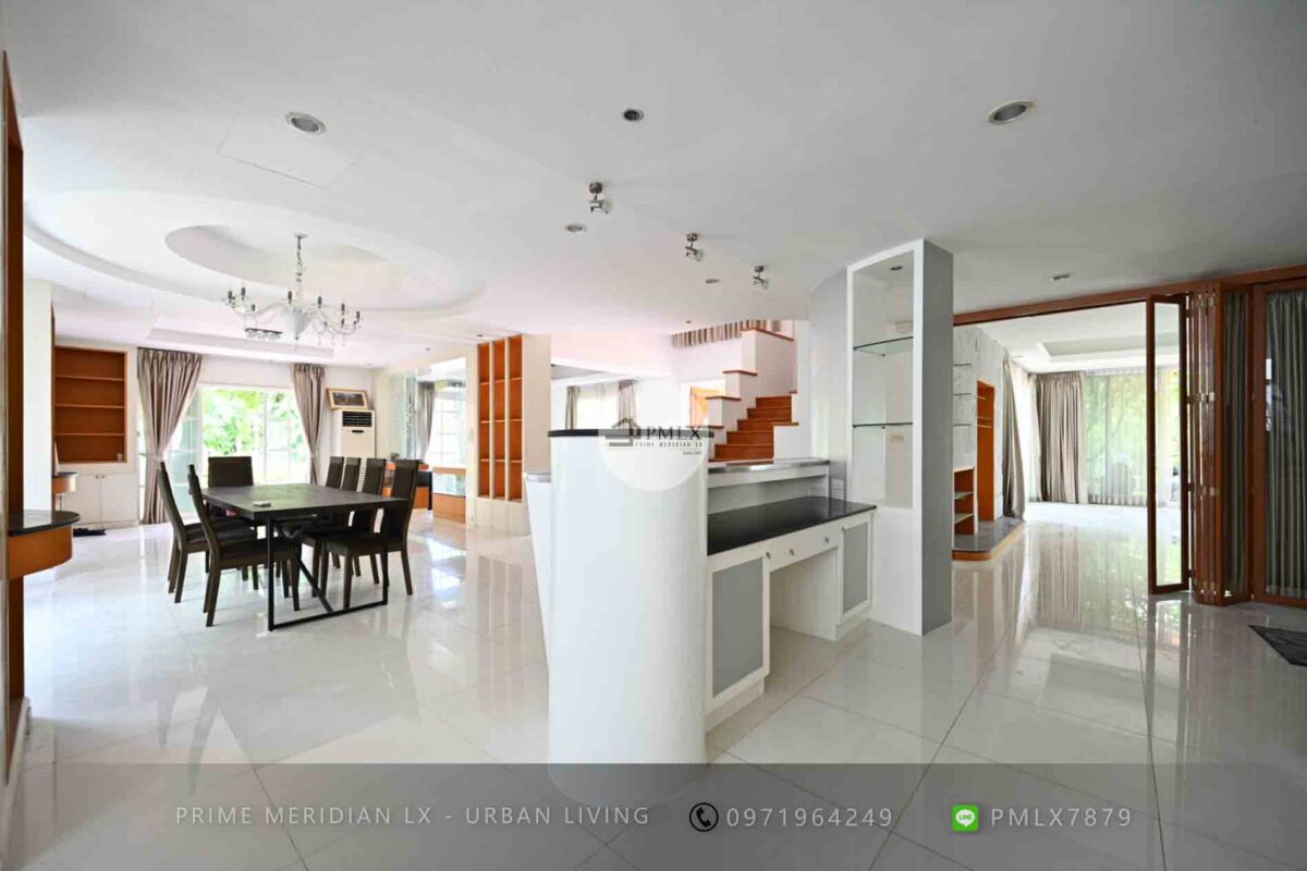 Nantawan Srinakarin - Luxury Single House