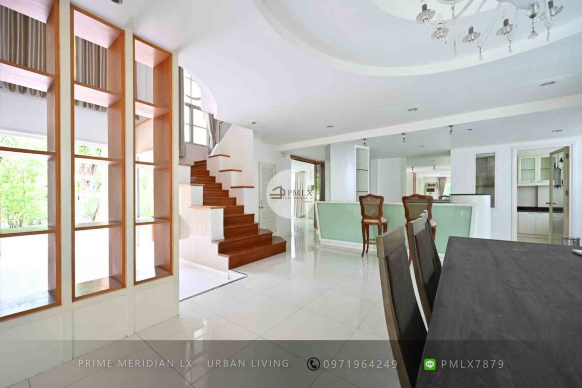 Nantawan Srinakarin - Luxury Single House