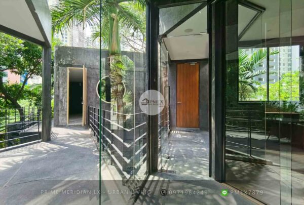 Sukhumvit 26 Luxury Single House