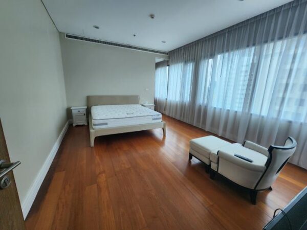 Bright Sukhumvit 24 - 6 Bedrooms