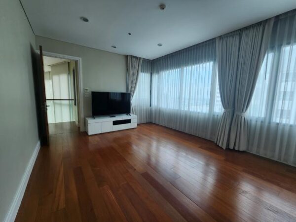 Bright Sukhumvit 24 - 6 Bedrooms