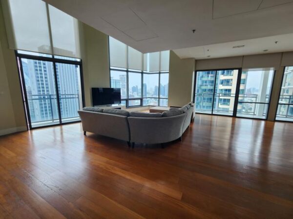 Bright Sukhumvit 24 - 6 Bedrooms