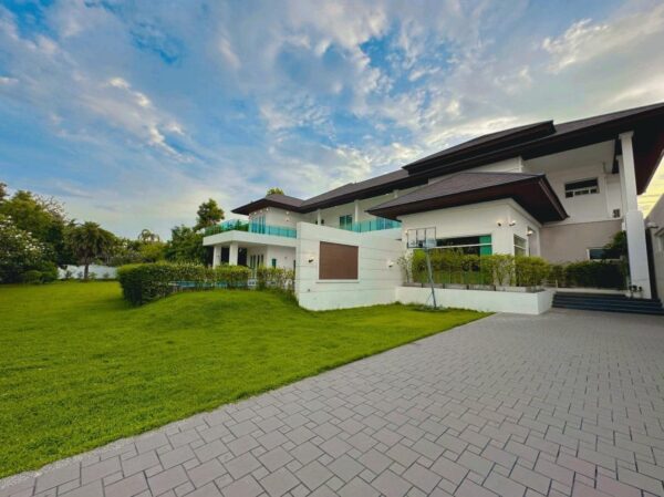 Summit Windmill Golf Club - Luxury Single House