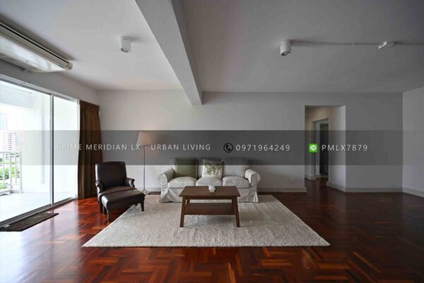 Baan Prida Sukhumvit 8 - Large Condo