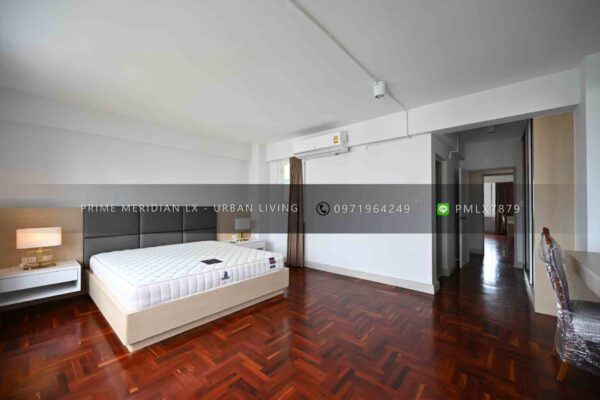 Baan Prida Sukhumvit 8 - Large Condo