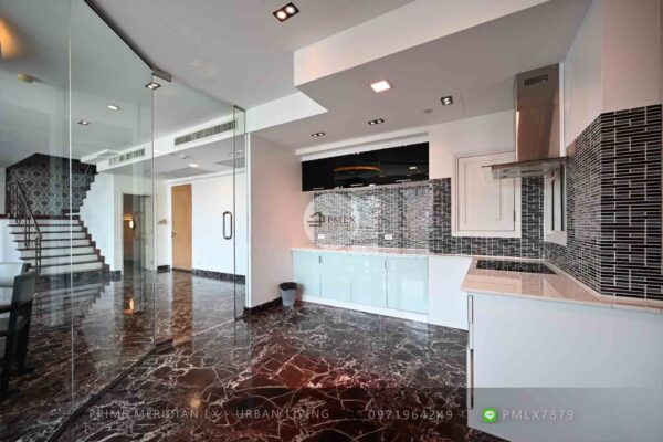 Wind Sukhumvit 23 - Triplex Penthouse