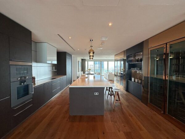 185 Rajadamri - Penthouse Duplex