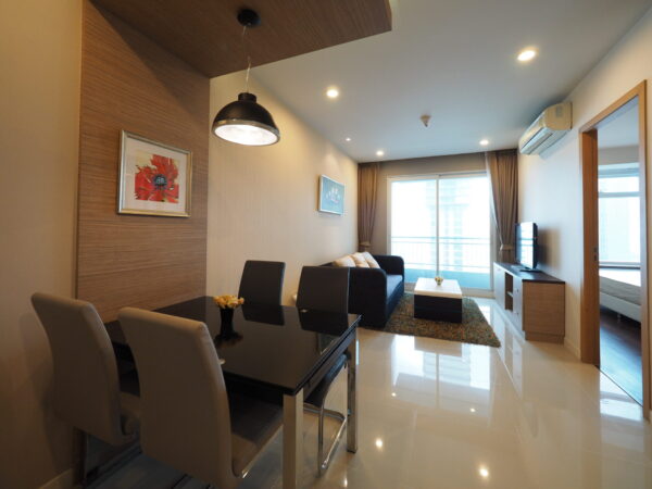 Circle Condominium