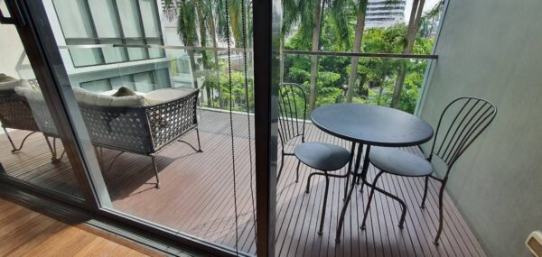 Domus Sukhumvit 16/18 - Prime location